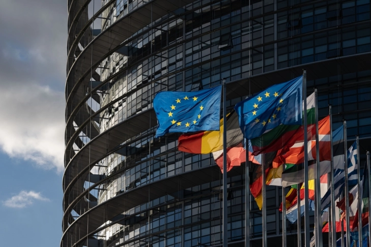 PE ja propozon ndryshimin e traktatit të BE së dhe heqjen e vetos në vendimmarrje